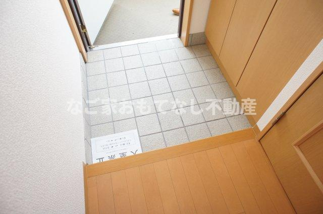 【玄関】 | マッシュ春日（Mashu春日） | ※写真は別号室