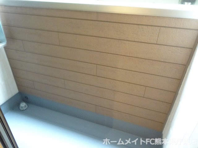 熊本市中央区九品寺３丁目のアパートのバルコニー