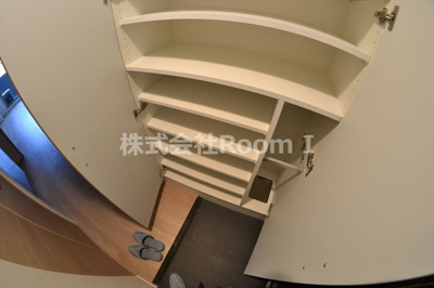 【収納】 | プレサンス玉造駅前ルージュ | 大きなスペースがあり、収納には困りません
(反転タイプ）