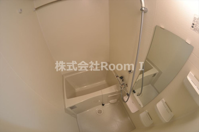 【浴室】 | プレサンス玉造駅前ルージュ | 落ち着いた空間のお風呂です
(反転タイプ）