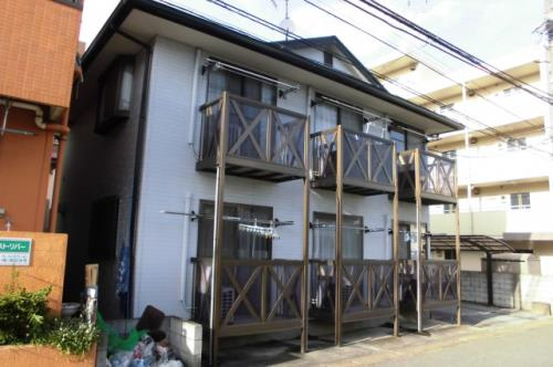 フラワーハイツの外観