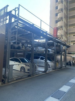 【駐車場】