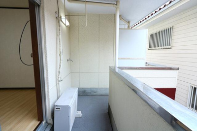 【バルコニー】 | メゾンナガセ