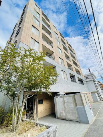 ファーネスト西新南の外観