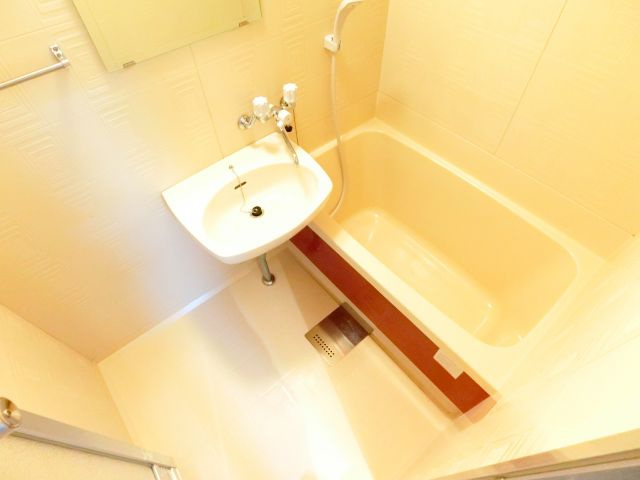 ラグレース金剛の浴室