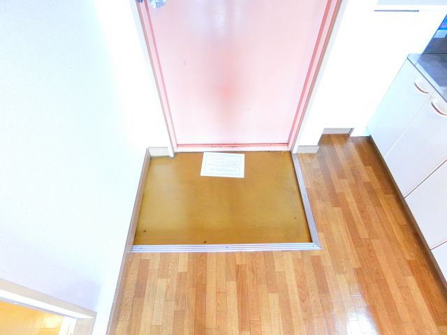 ラグレース金剛の玄関