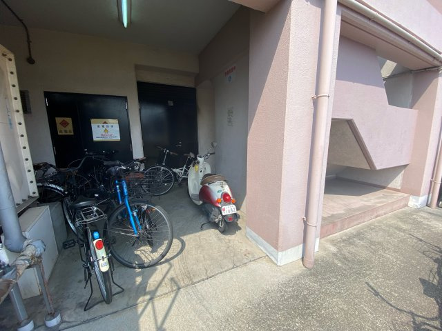 ジュネスかわむらのその他共用部分|駐輪場です