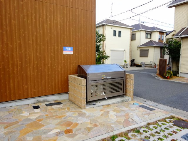 スリーハーブズ狭山2番館の周辺