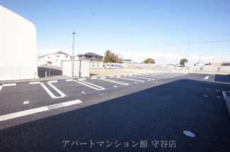 【駐車場】