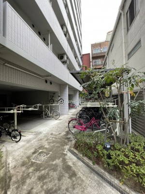 【駐車場】 | エステムプラザ難波WEST IIプレディア