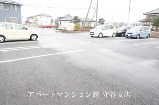【駐車場】