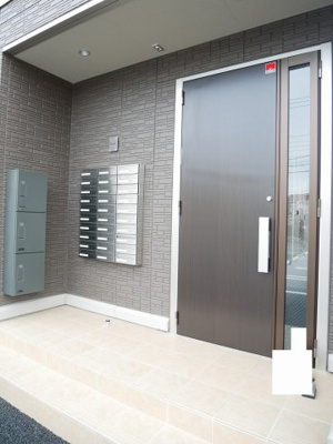 【エントランス】 | Ｄ-ｒｏｏｍ Ｆｌｏｗｅｒ