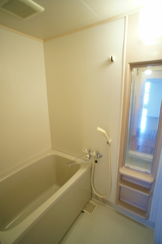 ニュートリヴァンベール【キャッシュバック対象物件】の浴室