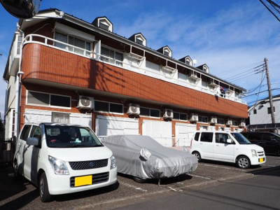 【外観】 | ユーズ・アークⅠ・Ⅱ | ユーズ・アークⅠ、駐車場