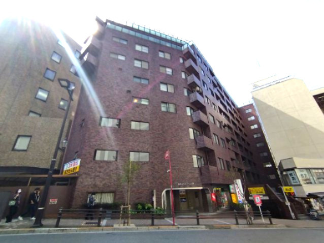 AKビルディングの外観