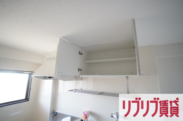 サニング本町のキッチン