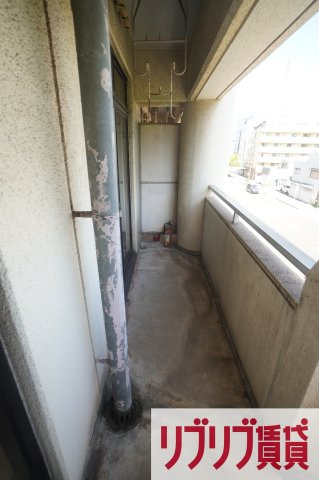 サニング本町のバルコニー