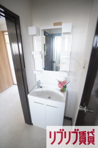 サニング本町の洗面所