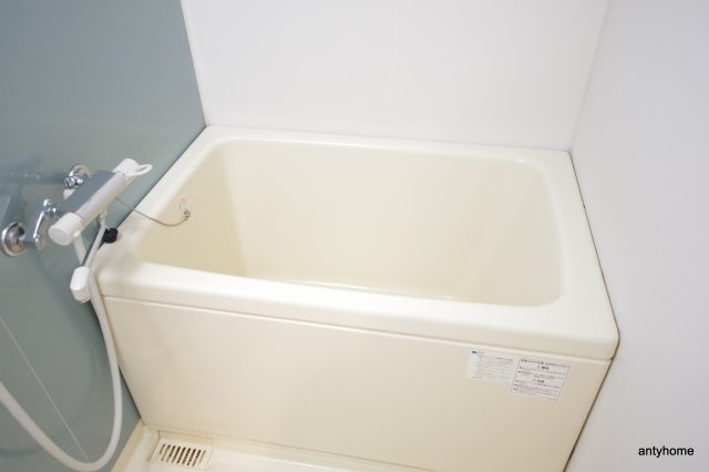 アドバンス新大阪Ⅲ　仲介手数料無料の浴室