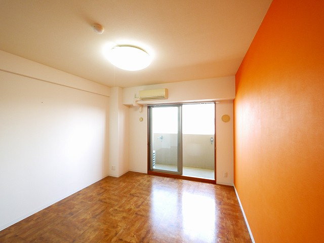 スターレ奈良の洋室|きれいな洋室です