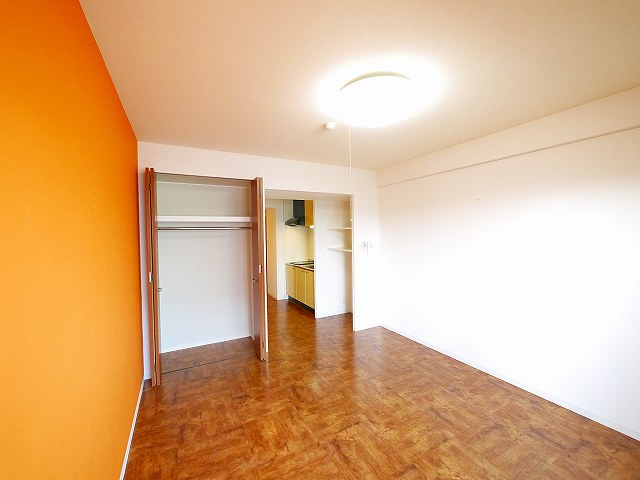 スターレ奈良の洋室|広々とした洋室です