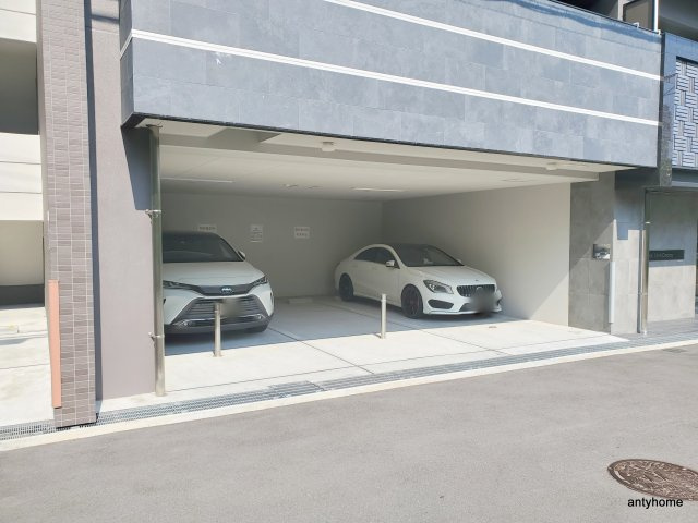 プライマル新大阪　仲介手数料無料の駐車場