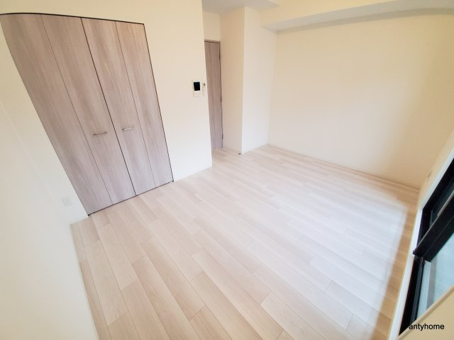 プライマル新大阪　仲介手数料無料の寝室