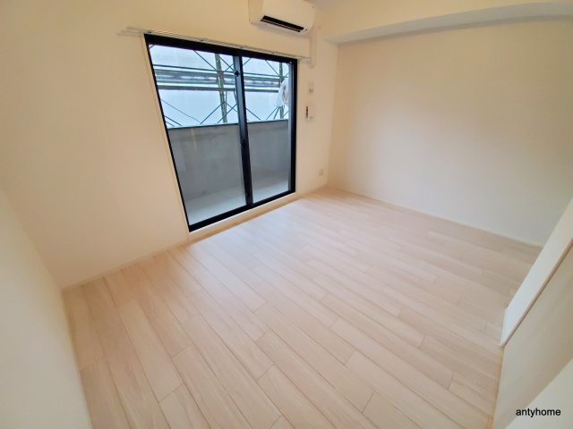 プライマル新大阪　仲介手数料無料の寝室