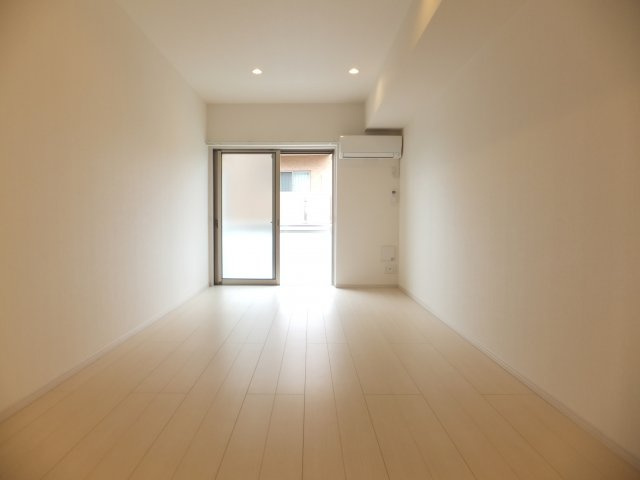 リブリ・佳の洋室