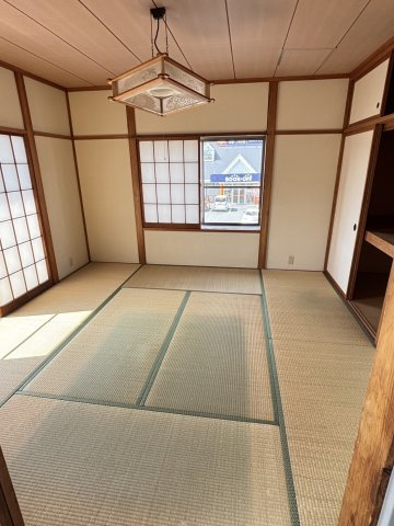 トークビルの和室