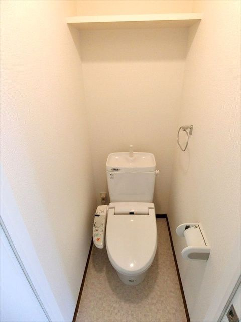 ラビーナ櫛原のトイレ|落ち着いた色調のトイレです