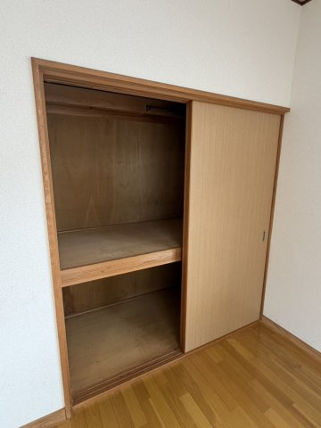 助川戸建の収納