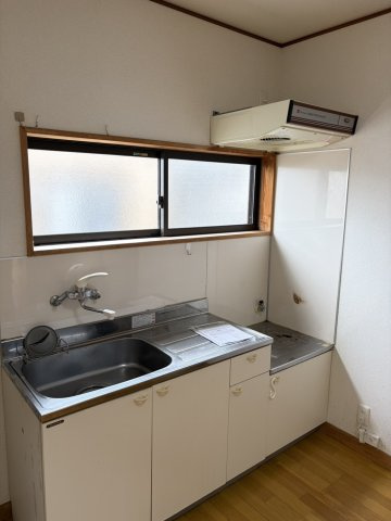 助川戸建のキッチン