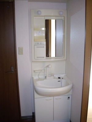 【独立洗面台】 | ラフィーネ鶴見 | 使いやすい独立洗面台です