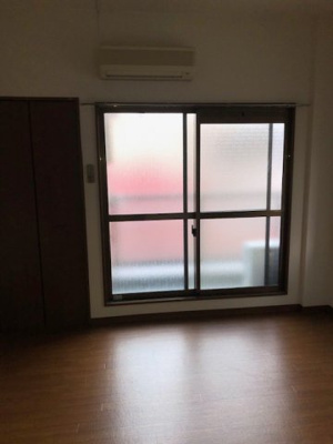 【居間・リビング】 | ラフィーネ鶴見 | 居間です