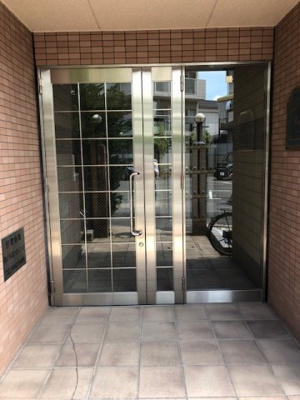 【エントランス】 | ラフィーネ鶴見 | 建物の内部です