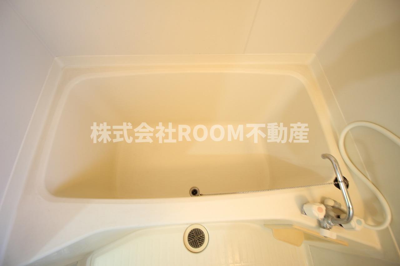 センチュリーハイツRYOの浴室|日々の暮らしに欠かせないお風呂です
