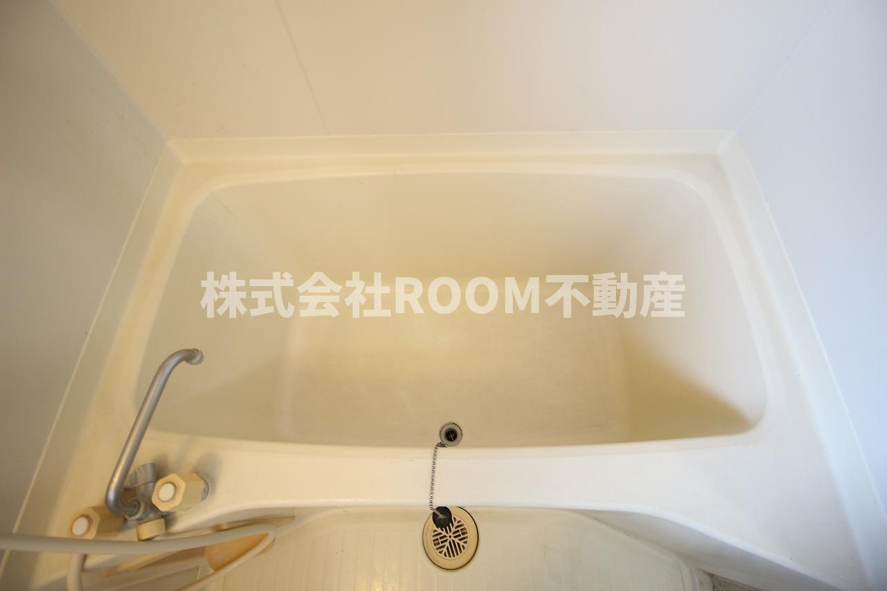 センチュリーハイツRYOの浴室|コンパクトで使いやすいお風呂です