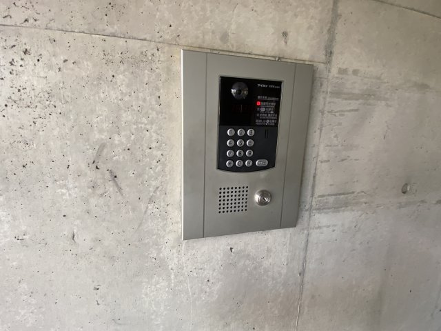 府中市八幡町２丁目の賃貸マンションのセキュリティ