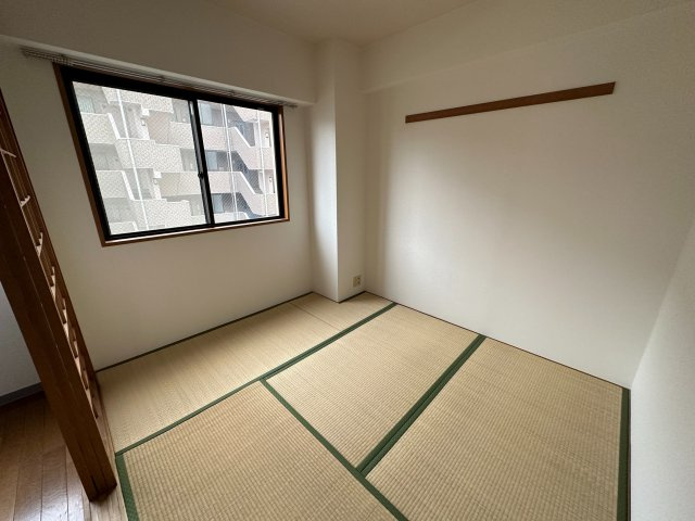 府中市八幡町２丁目の賃貸マンションの寝室