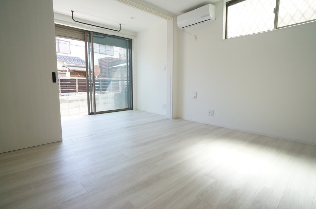 Leggero中山の居間・リビング