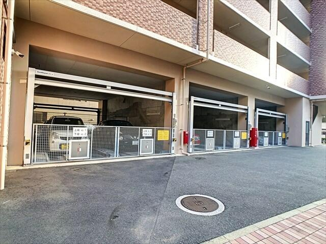 【駐車場】 | アミティエ博多駅南 | 外観