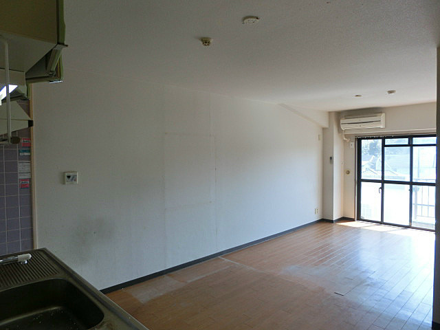 グリーンヴァレー松澤の居間・リビング|※現況優先となります。