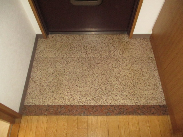 【玄関】 | リアライズ花園町