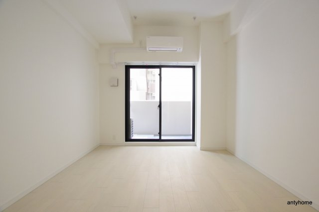 S-RESIDENCE江坂Eminence　仲介手数料無料の洋室