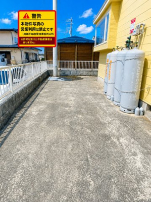 【駐車場】 | リバーサイド新東名