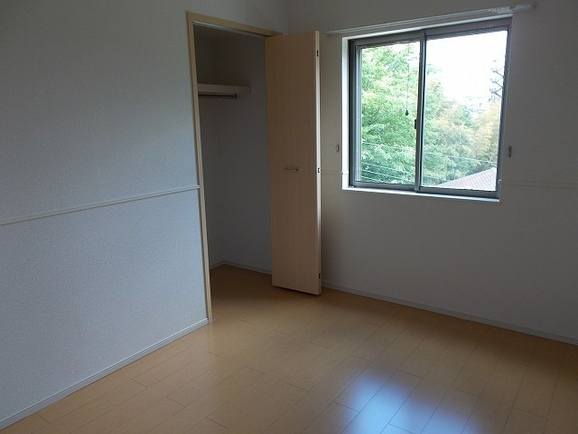 ベル　ウッドの寝室