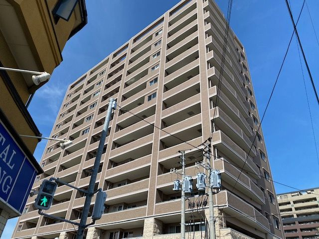 【エントランス】 | グラン博多レジェンド