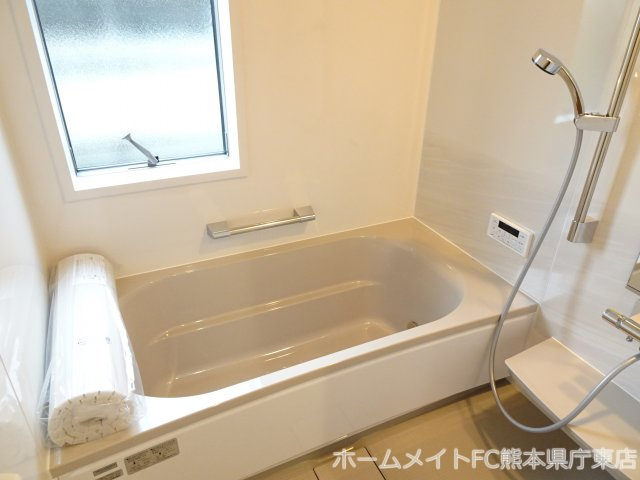 熊本市中央区出水６丁目の一戸建ての浴室