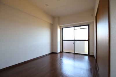 【洋室】 | ラ・フォレグラース